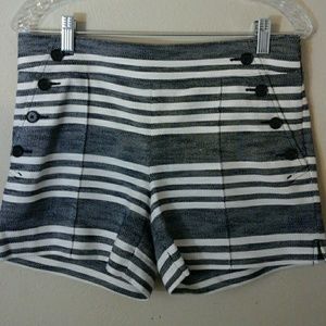 Stripe  Loft Shorts (A 30)